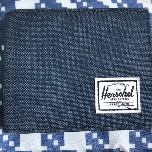 Wallet - Picture 1 of 3